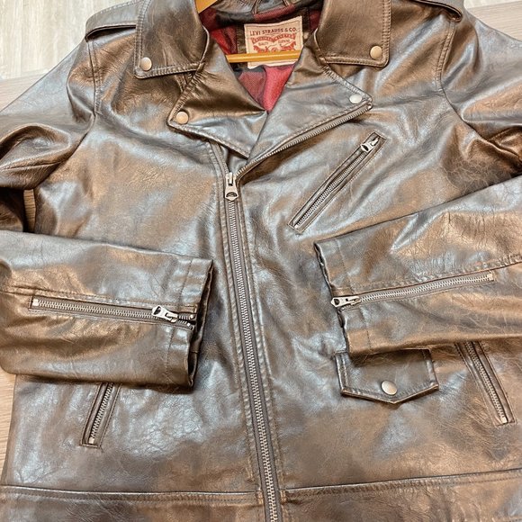 Levi's Vegan Leather Moto Jacket (M-L) - Picture 9 of 12